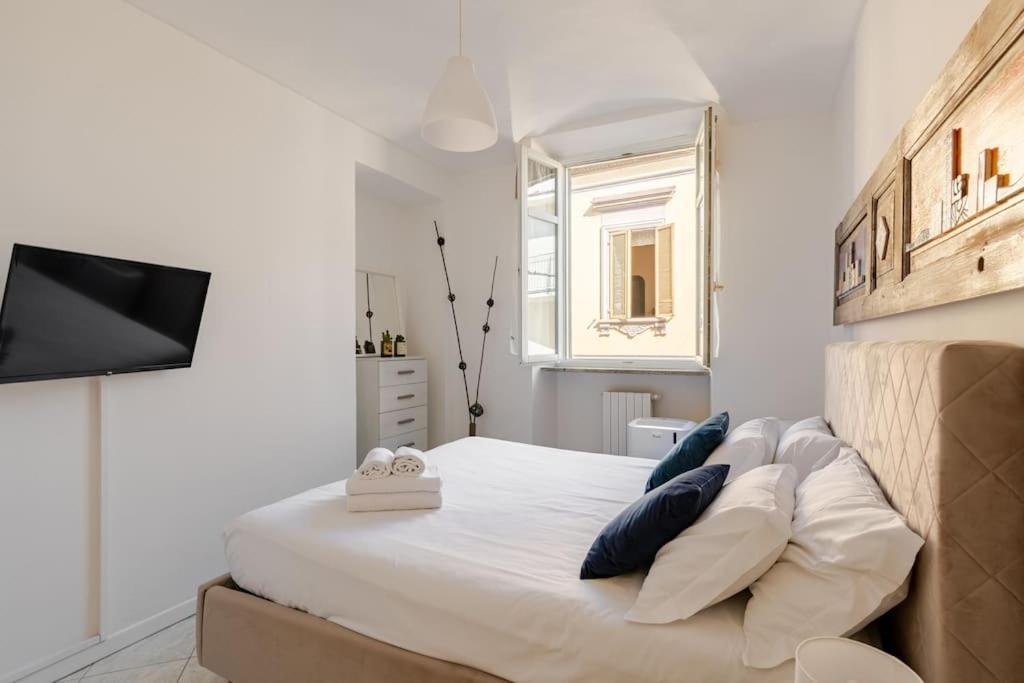 Casa Regina 3, Nel Centro Di Alba! Διαμέρισμα Εξωτερικό φωτογραφία